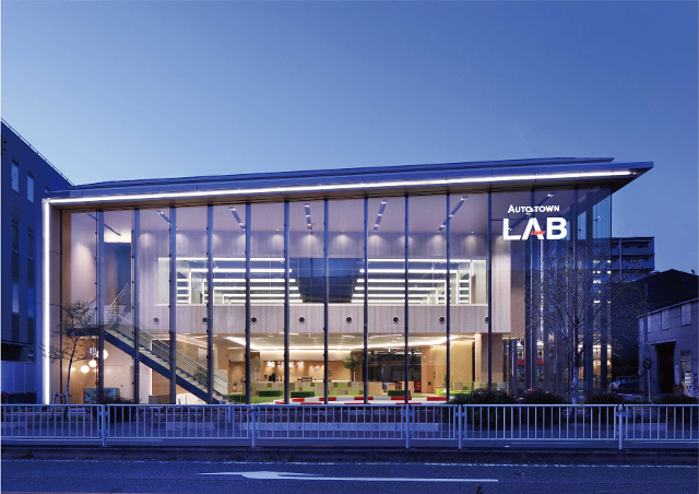 ＡＵＴＯ　ＴＯＷＮ　ＬＡＢ