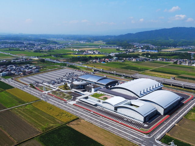 津市産業・スポーツセンター　サオリーナ／三重武道館